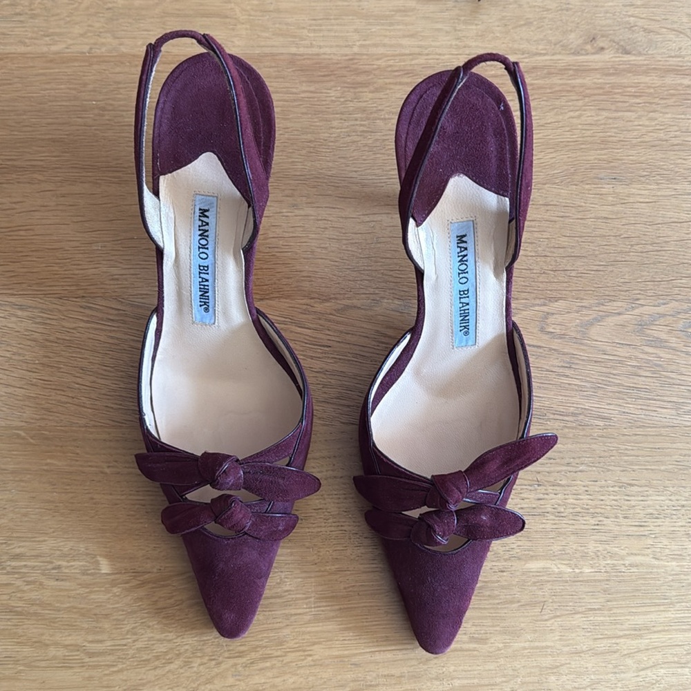 Manolo Blahnik Slingback